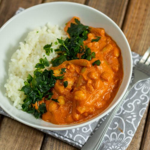 Wegetariańskie curry orzechowe