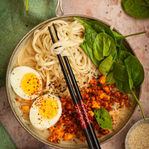 Wege ramen z chrupiącym tofu